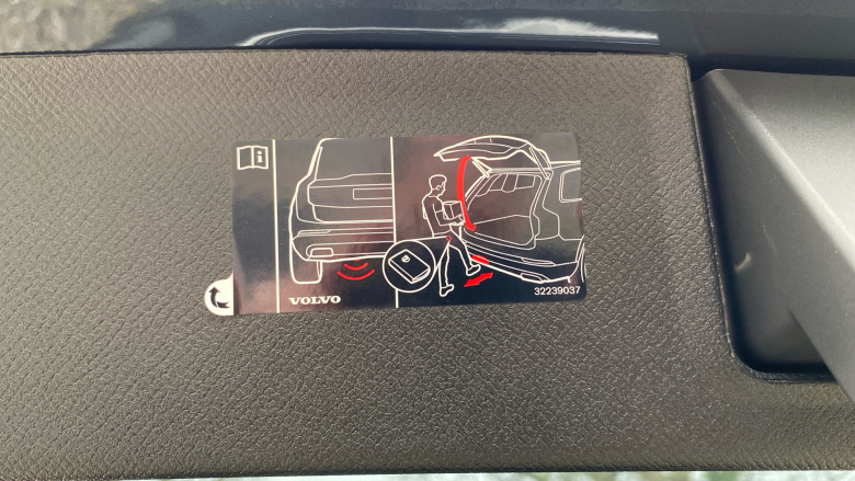 Volvo XC90 2.0 B6P Ultimate Dark 5dr AWD Geartronic Petrol Estate